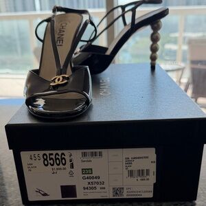 CHANEL Black Patent Leather with pearl Heels